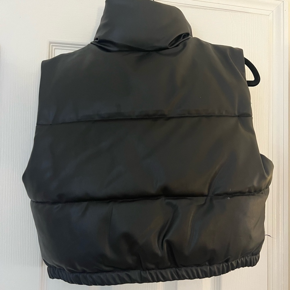 Zara Cropped Vest - Picture 2 of 3